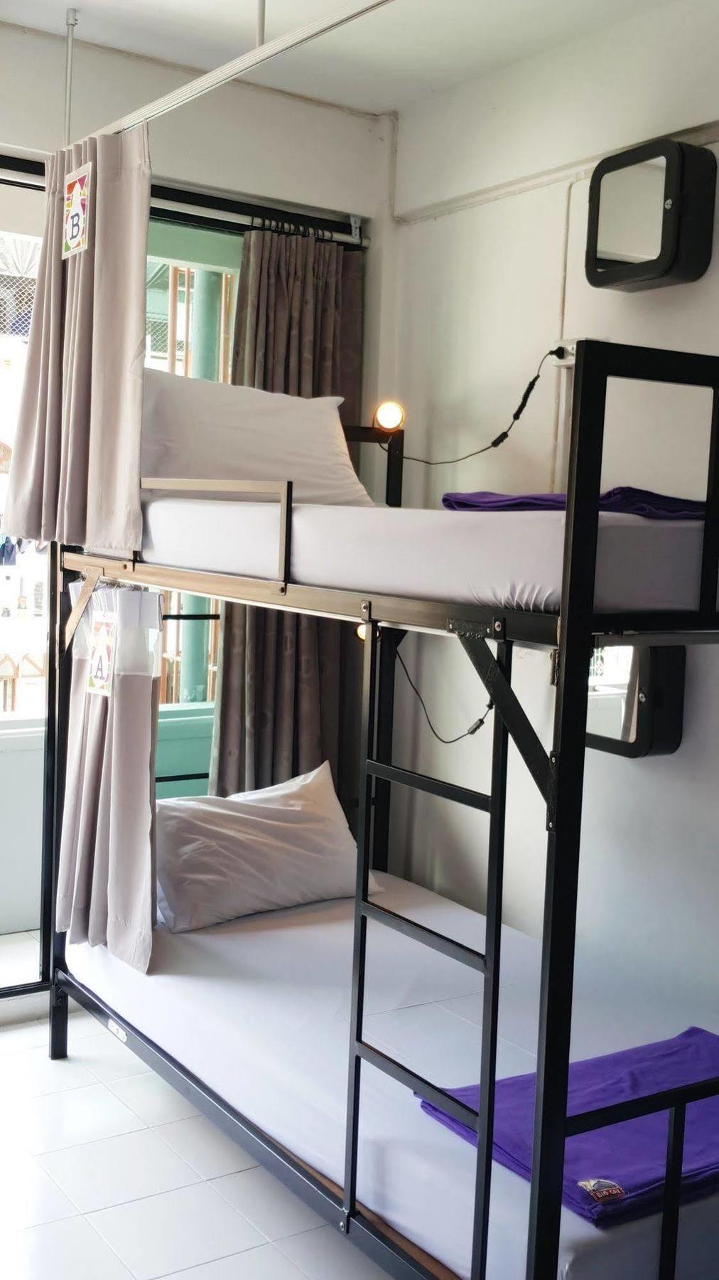 De Talak Hostel Бангкок Экстерьер фото